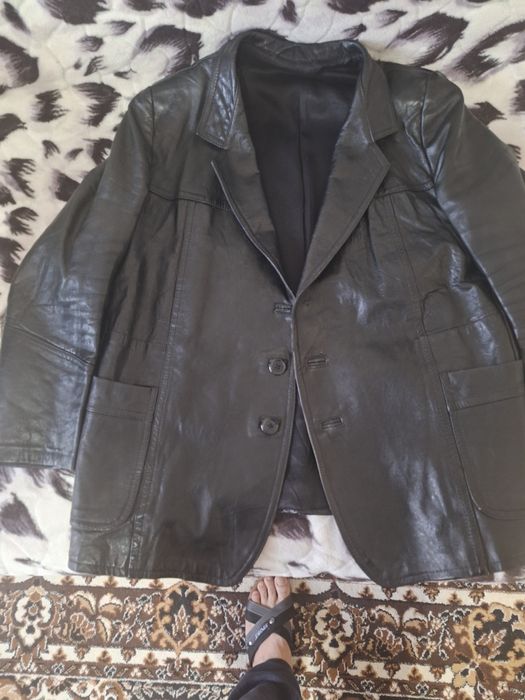 Чисто кожаный пиджак