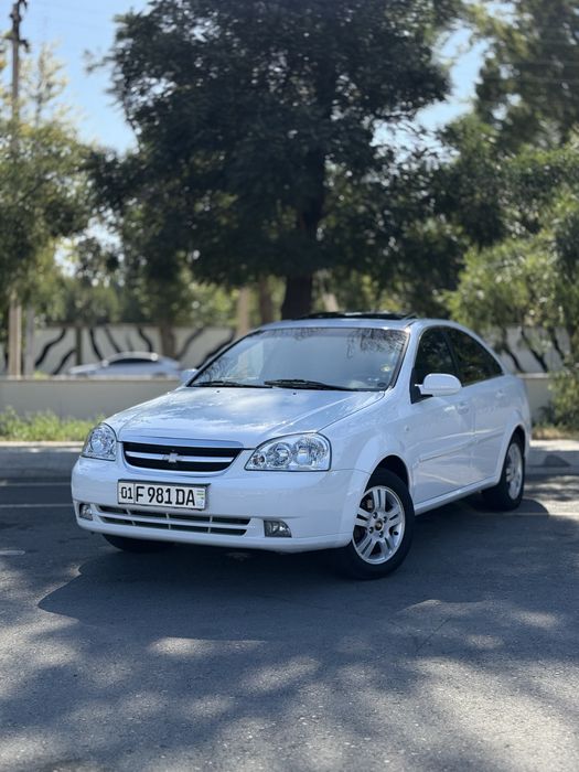 Lacetti salondan  bitta qo’l sotiladi!
