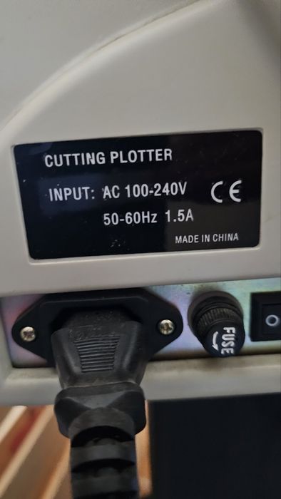 Режещ плотер REDSAIL