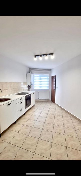 Vând apartament 4 camere, decomandat, vedere parc Primăverii – Mănăștur (Str. Primăverii nr. 4)