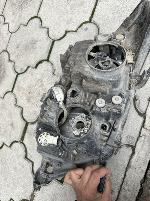 Фара водительская Оригинал Лексус 570