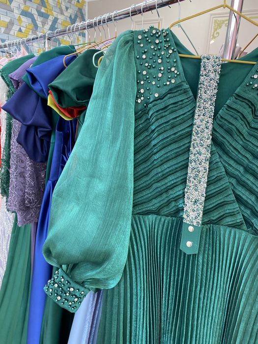 Изумрудное платье