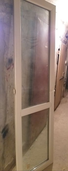 Бяла PVC врата размер 69 × 223 см