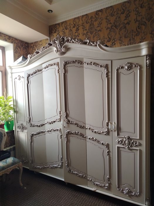 Спальный гарнитур