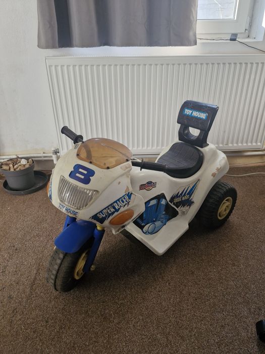 Motocicleta pentru copii