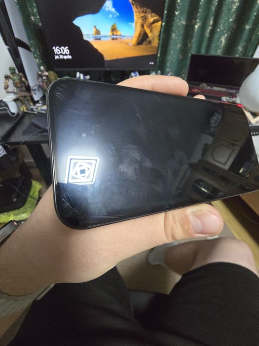 iPhone 15 Pro + Apple Watch SE2