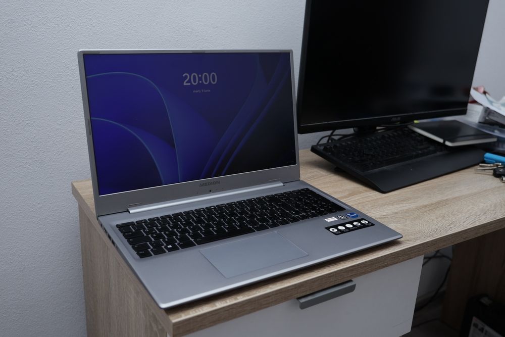 Laptop  – i7 Gen 11 / MX450 2GB / Full HD IPS 17.3"