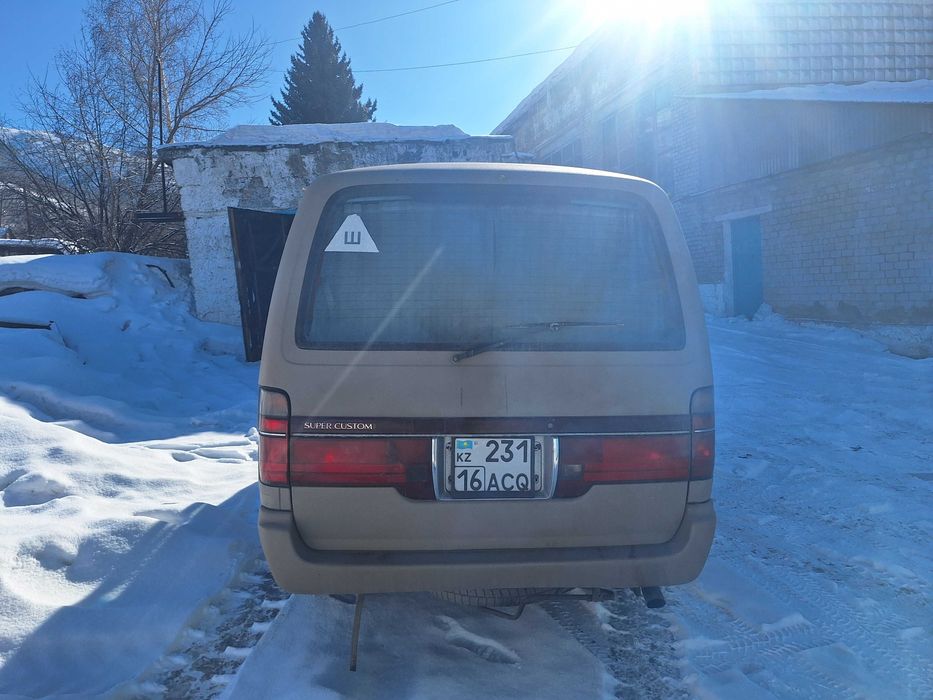 Продам тайота хайс 1996г.в