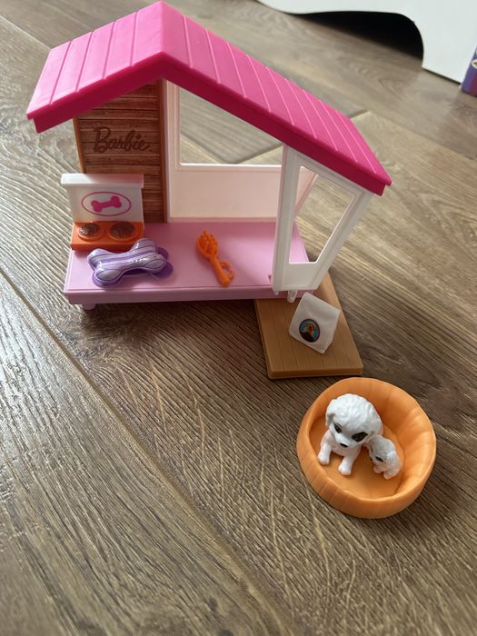 Къща Барби, Гардероб Барби, Къща за дом. любимец Барби