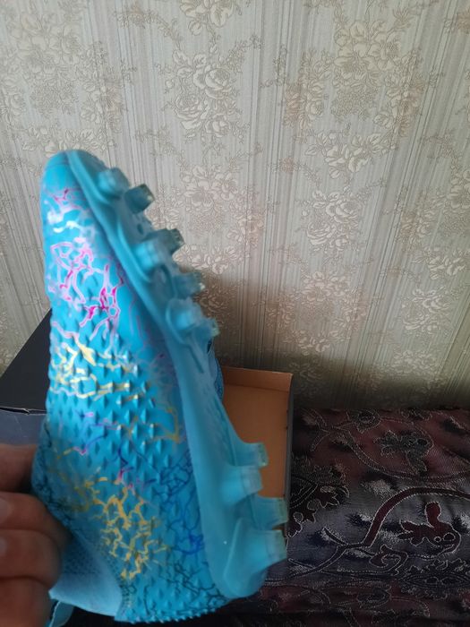 Продам футбольные бутцы!