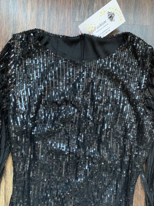 Rochie cu paiete pe corp marimea S