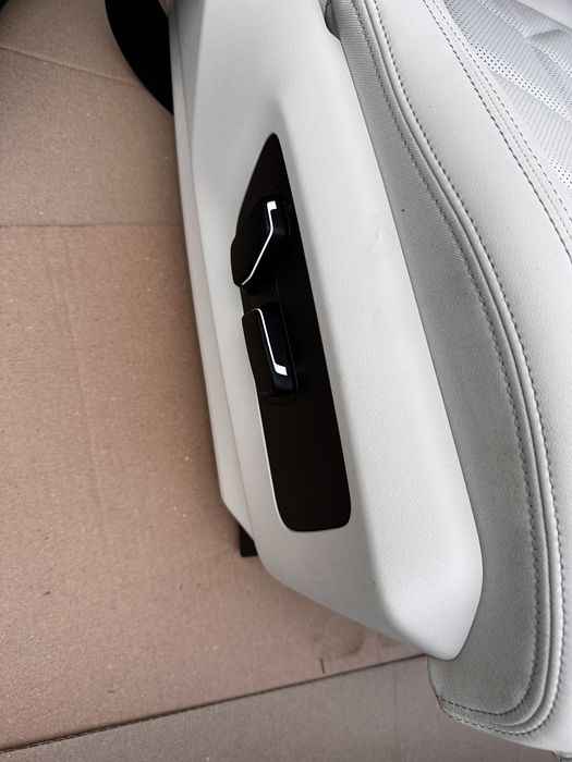 Interior BMW seria 4 G26 impecabil , harman kardon