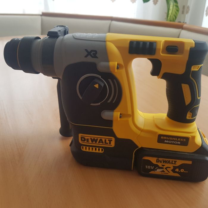 Vand  rotopercutor Dewalt corp dch273