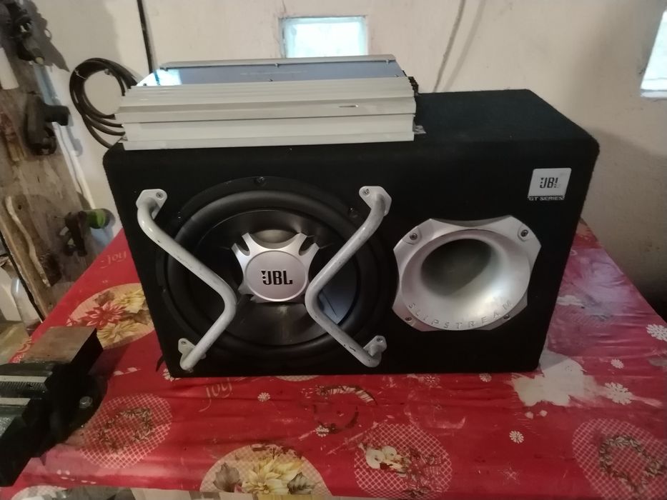 Vând tub de bas cu stație