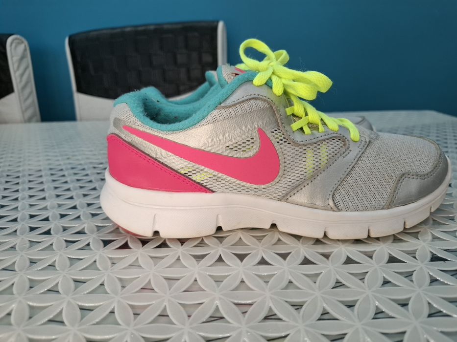 Nike raning 35 .5 размер