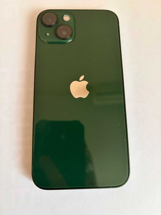 Продавам мобилен телефон Apple iPhone 13 (128ГБ)