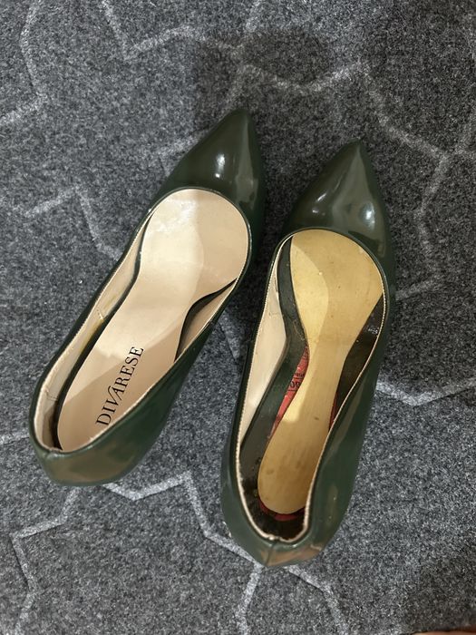 Туфли на каблуке 35размер