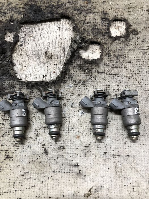 injector volkswagen golf 5 1.6 benzina 2006