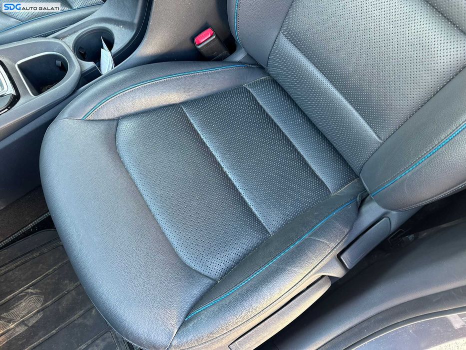 Scaun Manual Piele cu Incalzire Ventilatie Stanga Fata Sofer Hyundai Ioniq 2016 - 2019 [K6515] [K6517]