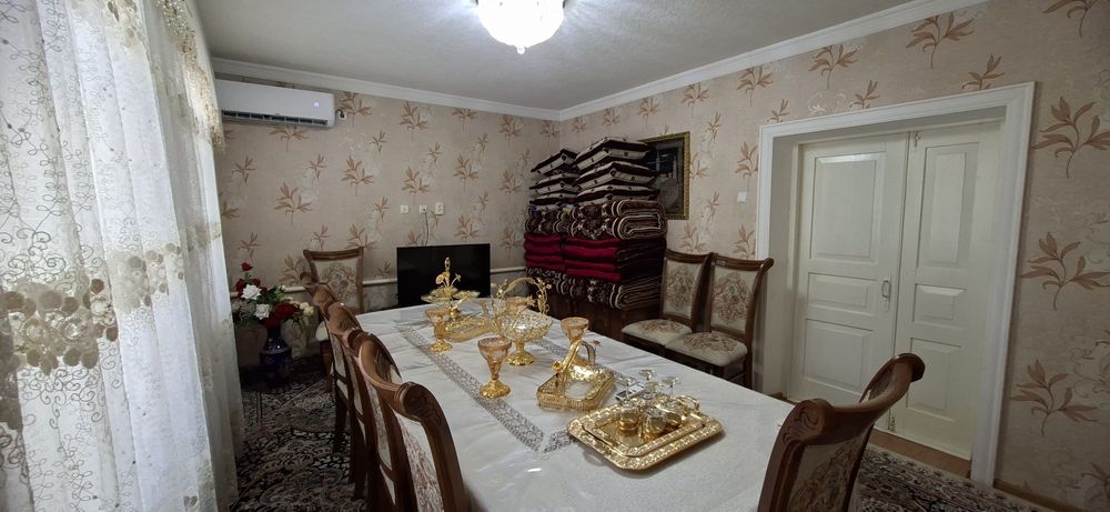 Янгийол шахрида ховли уй сотилади.