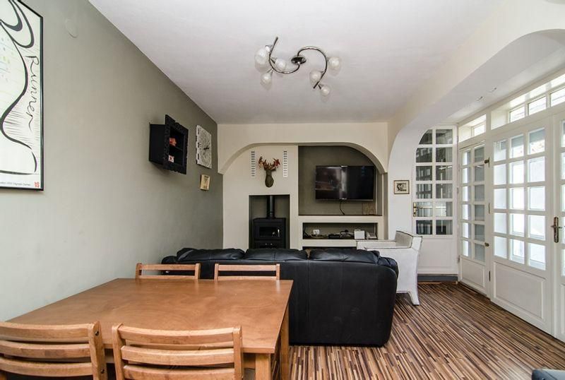 Дава се под наем Къща в Варна, Базар Левски - 100 кв.м за 775 € - Снимка #14