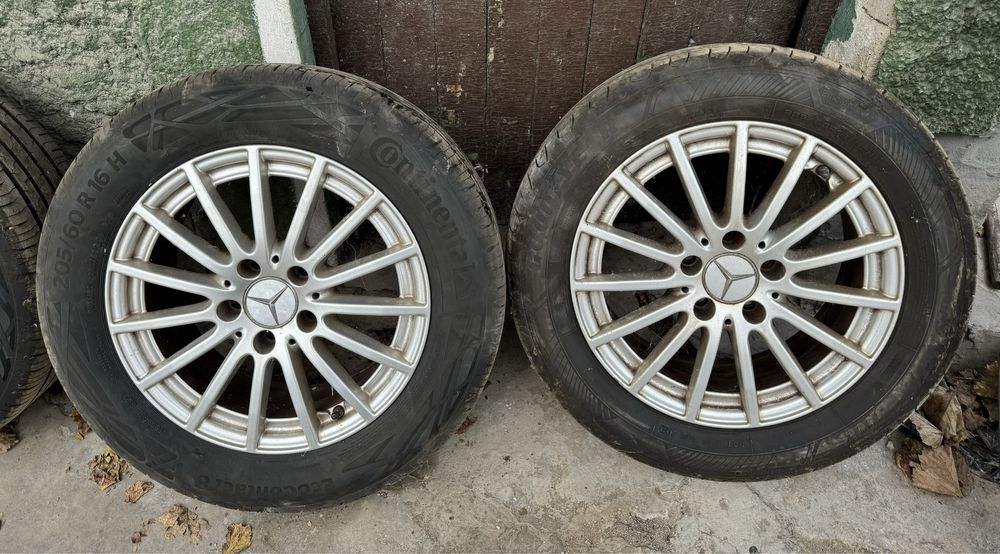 4 бр оригинални джанти 16ки 6.5J ET38 с летни гуми Mercedes W205