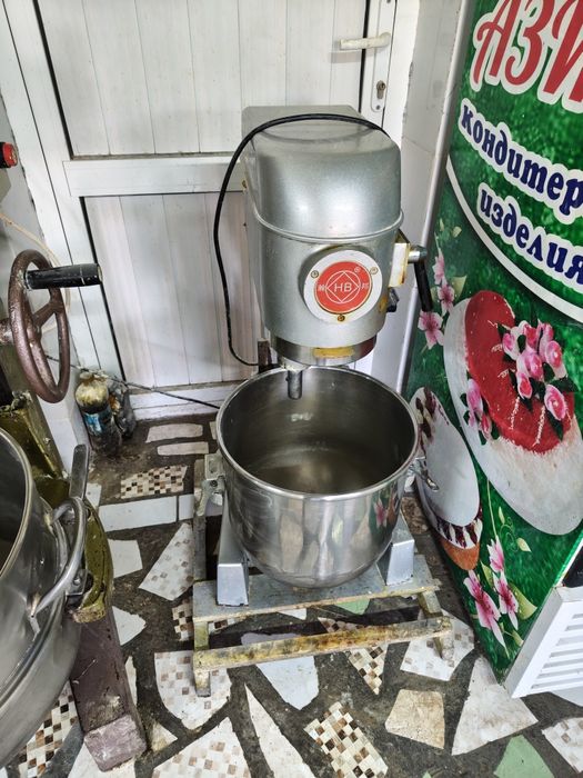Миксер кондитерский на 60 л