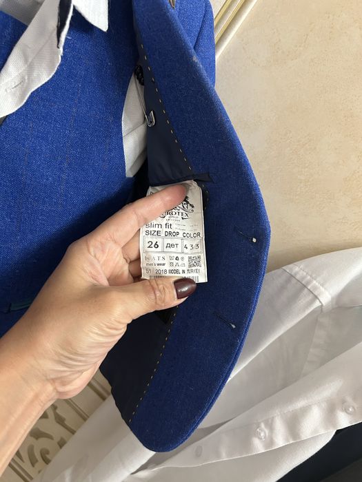 Продается детский костюм тройка