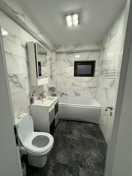 Apartament 3 camere, bloc 2014