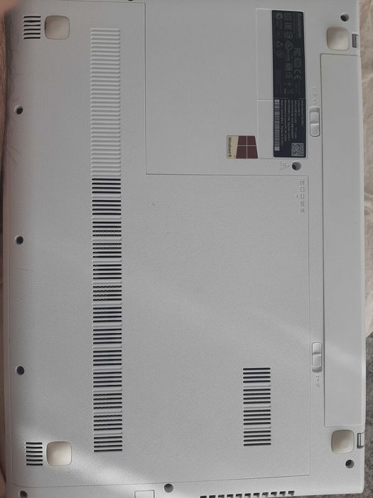 Laptop Lenovo Z50-75 display defect