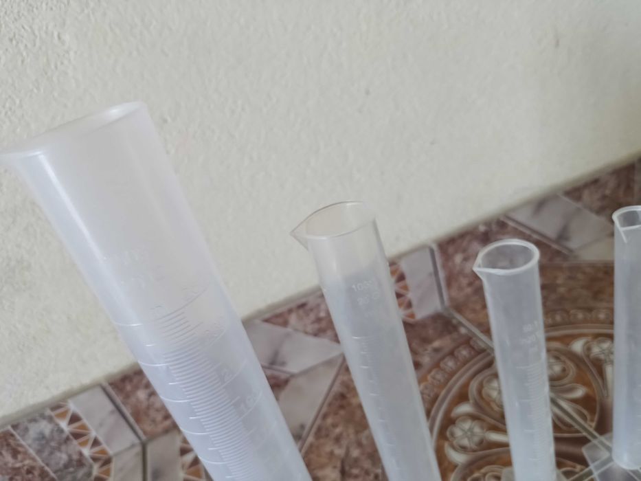 2 Set 13 obiecte/ recipiente laborator Chimie 250 ml etc+ 8 Eprubete