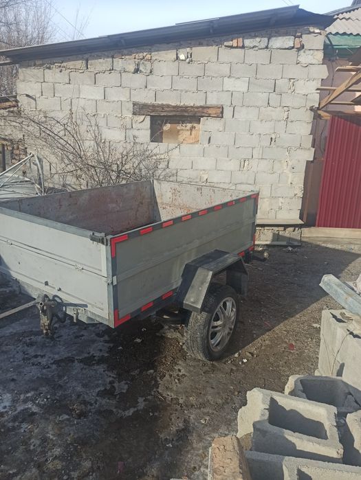 Продам прицеп срчно