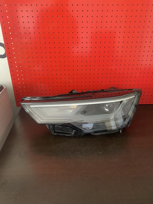 Far stanga led Audi A6 C8 4K