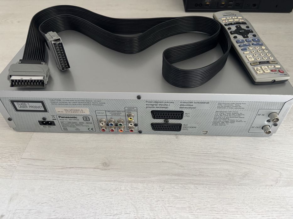 Panasonic NV-VP23 combo DVD + VHS