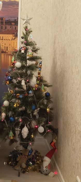 Ёлка продается срочно