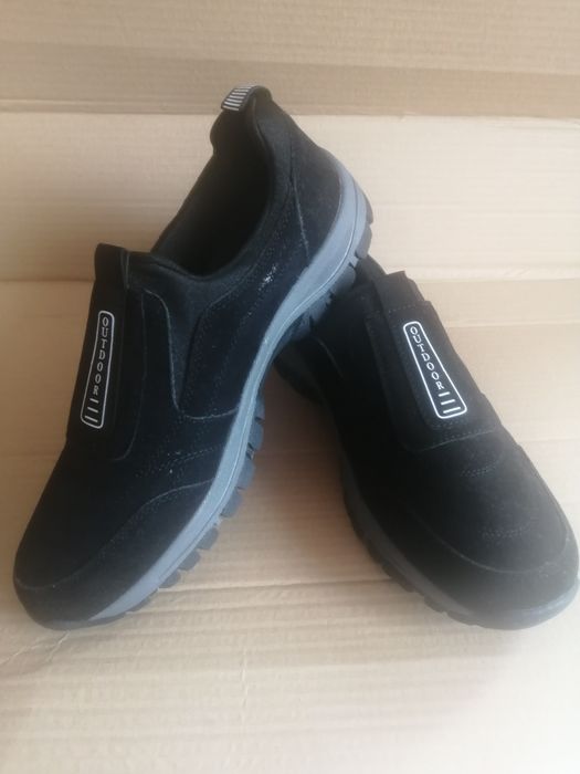 Нови мъжки маратонки.