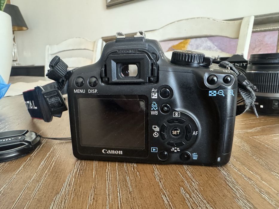 Canon 1000D фотоаппарат