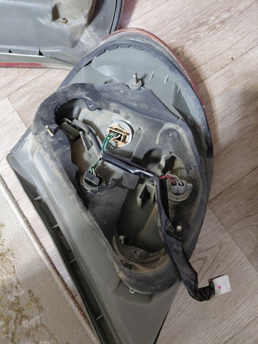 Камри 35 задние фары