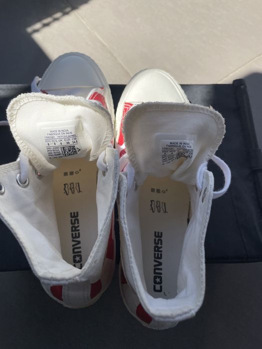 Обувки на Converse