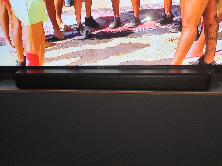 Tv Hisense 165 cm +( sound Bar+ subwoofer Philips )