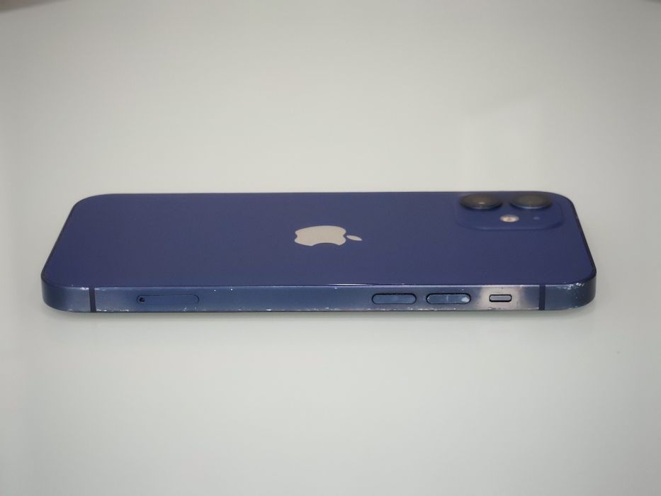 Продам iPhone 12 64 GB