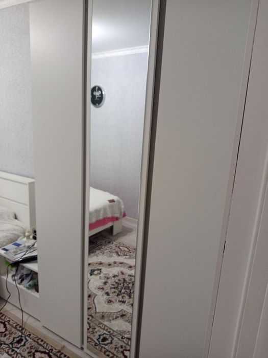 Продам спальный гарнитур