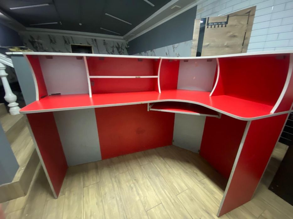 Ресепшен адм стол