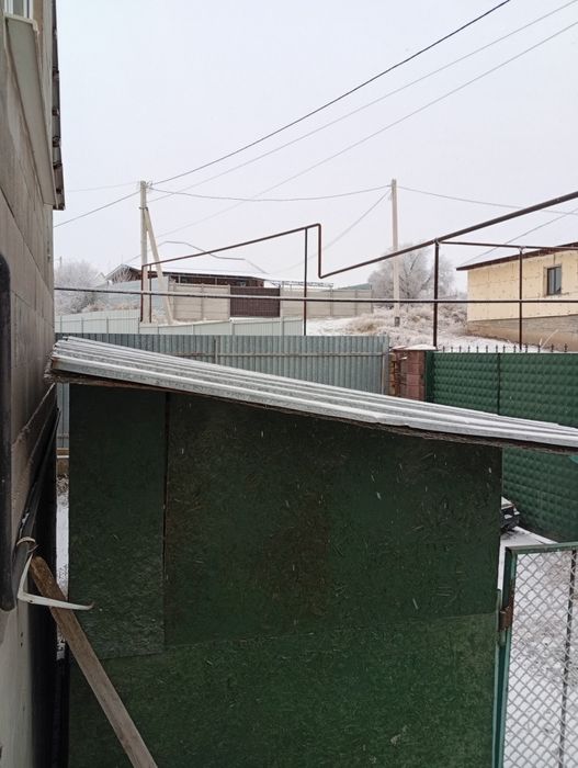 Продам  Срочно Вольер большой