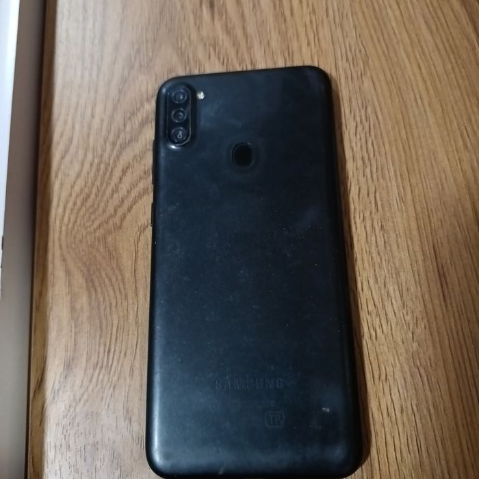 Samsung A11  sotiladi