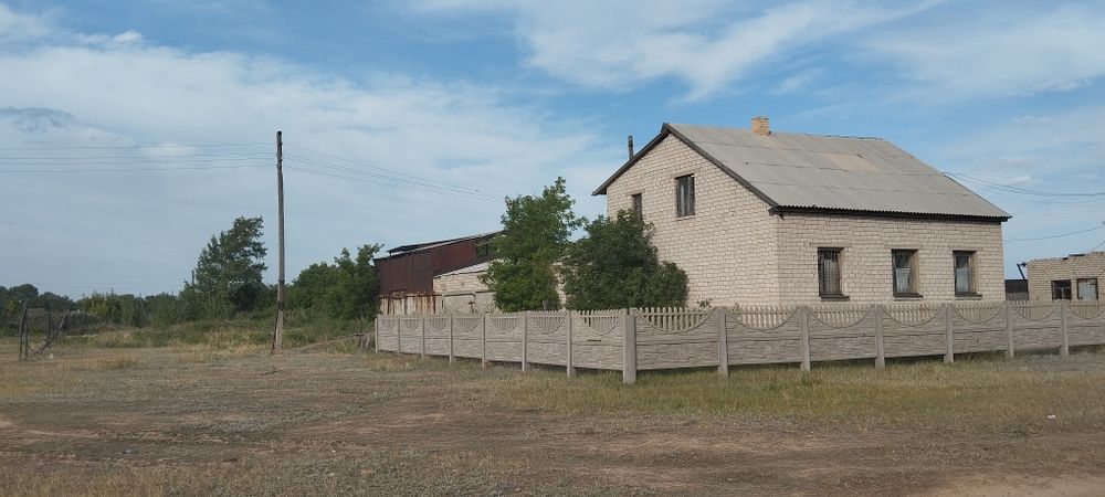 Продам дом с большим участком