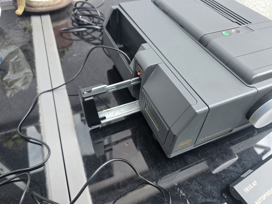 Vand videoproiector cu diapozitive