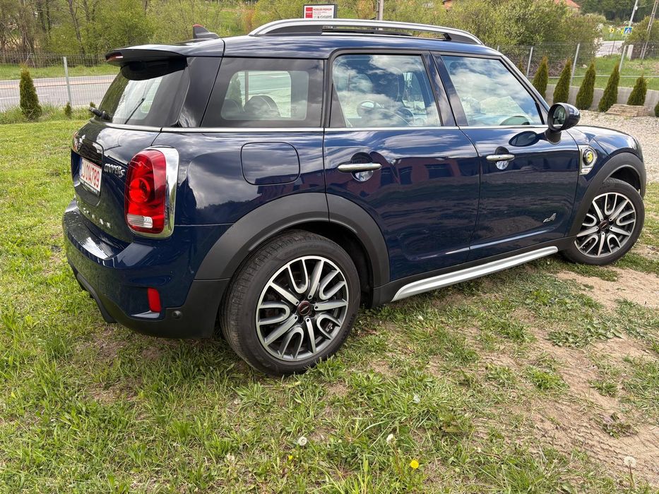 Mini Cooper S Countryman 1.5 benzina Plug-in-Hybrid 224 cp  ALL4