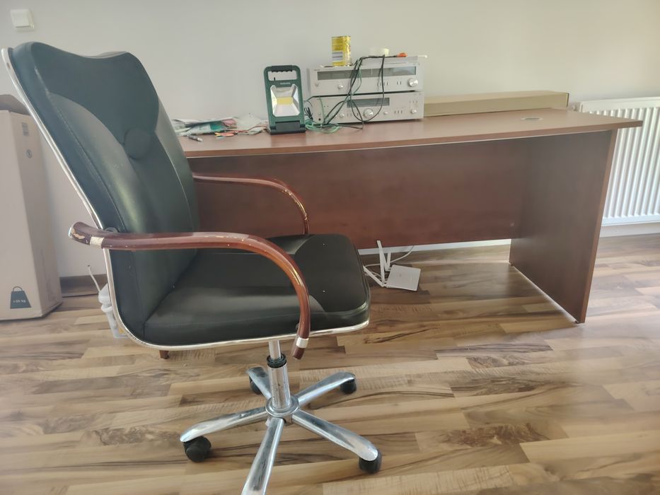 Практично Бюро 10 euro