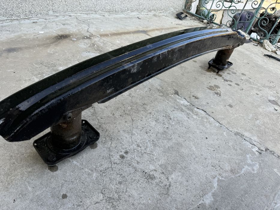 Задна греда на броня / греда задна броня Мерцедес CLS W219 05-11 год